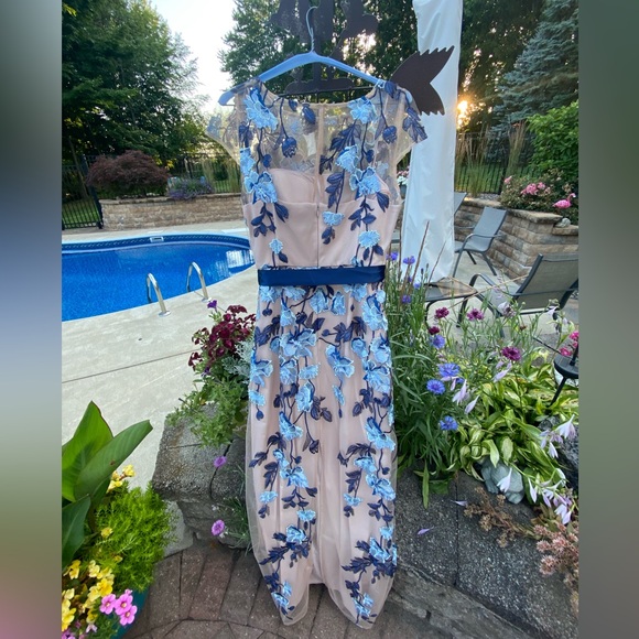 Adrianna Papell Floral Embroidered Column Gown - Picture 6 of 9